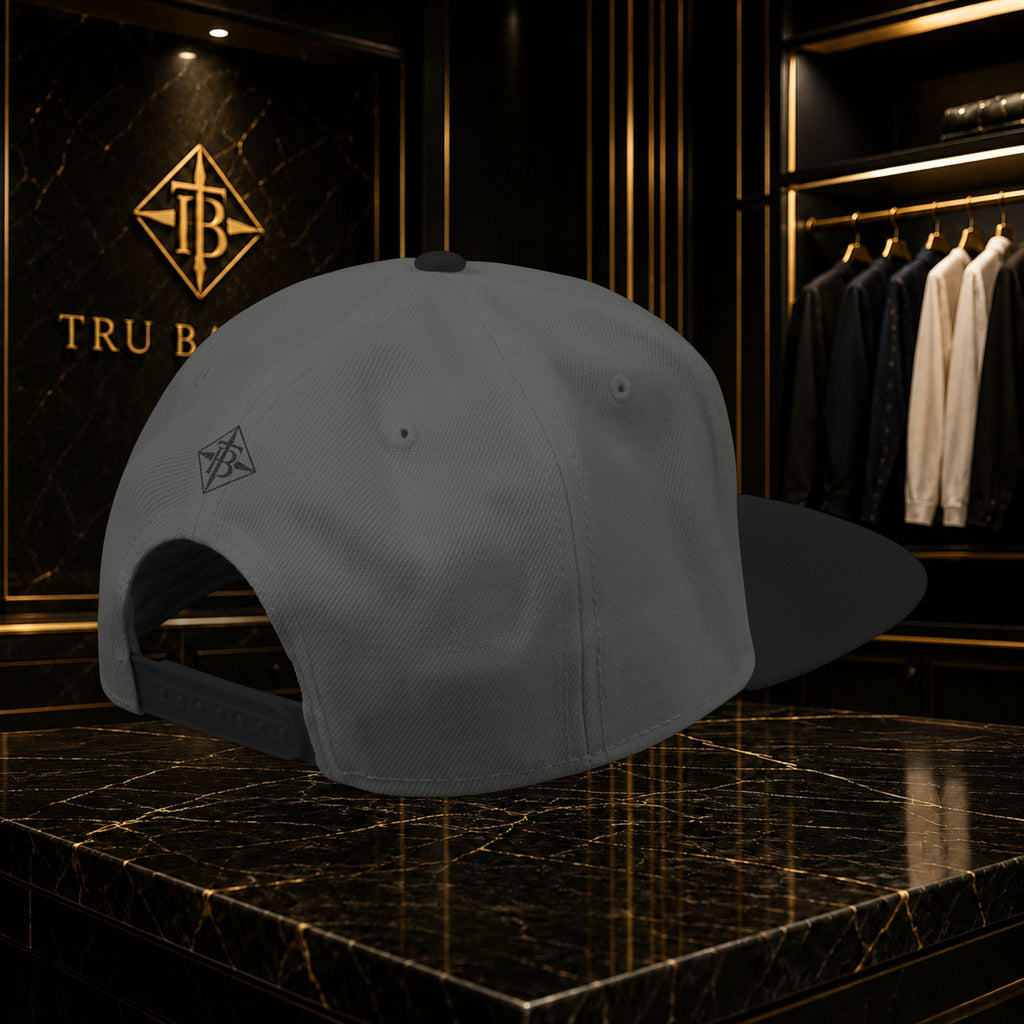 Black Embroidered Snapback Cap — Minimal Geometric Logo, Adjustable Flat Brim