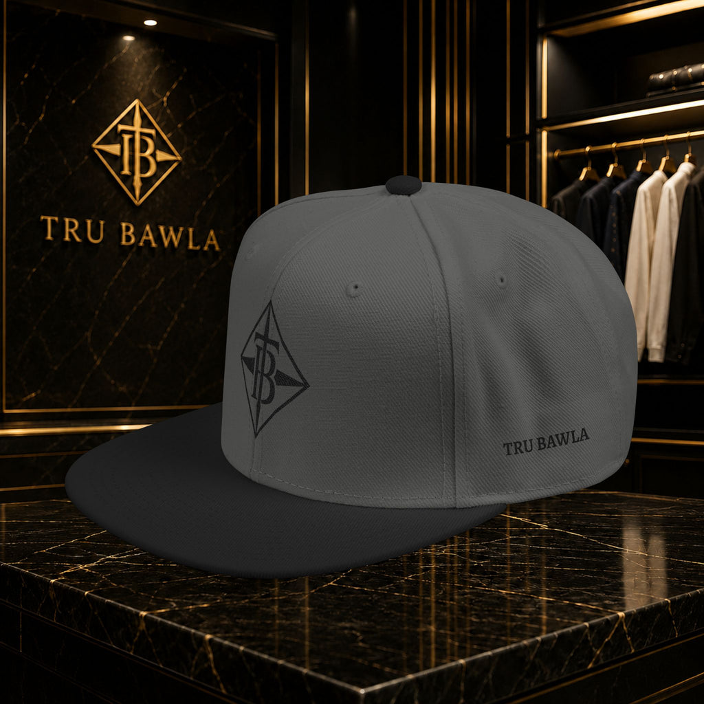 Black Embroidered Snapback Cap — Minimal Geometric Logo, Adjustable Flat Brim