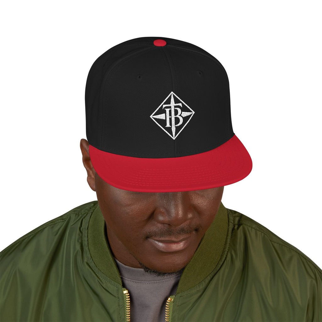White Embroidered Snapback Cap — Minimal Geometric Logo, Adjustable Flat Brim